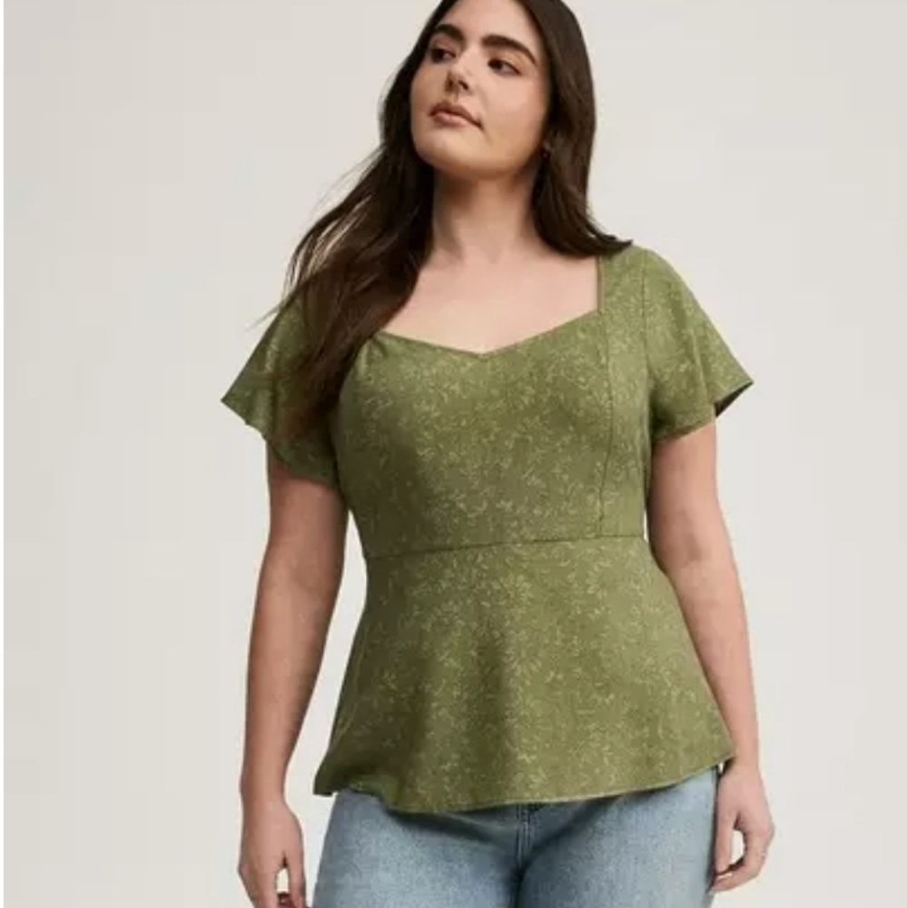 Torrid Sweetheart Peplum top